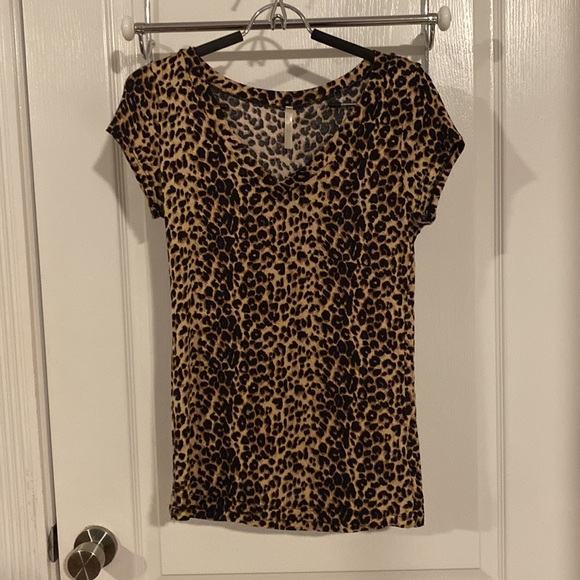 Guess lady’s Leopard print Jacket - Picture 4 of 10